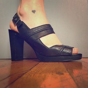MOVING SALE! Vera Wang Black Slingback Heels