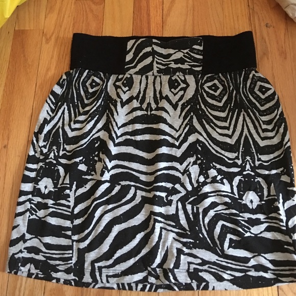 Patterned skirt - Picture 1 of 1