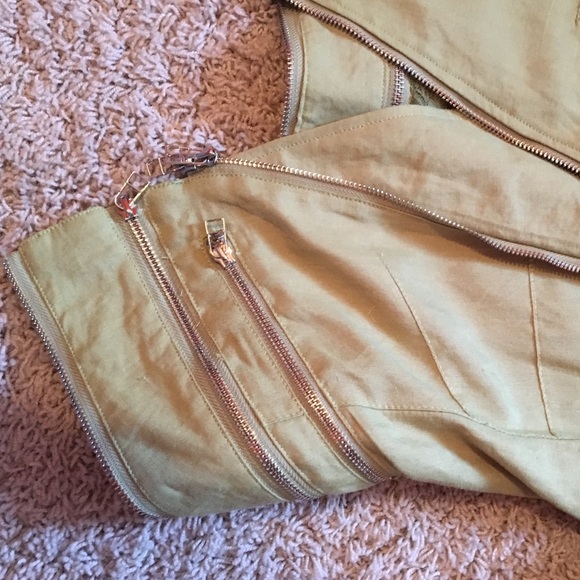 Jacket - Picture 2 of 3