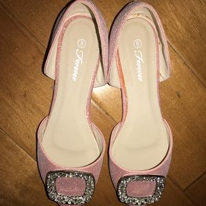 NWOT Size 9 Sparkling Pink Flats