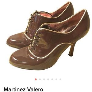 Martinez Valero Brown Heels