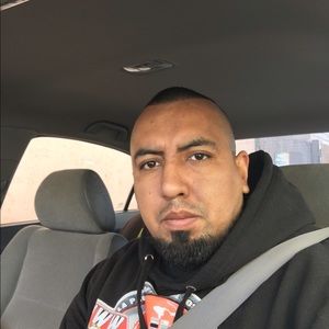 Meet your Posher, Luis