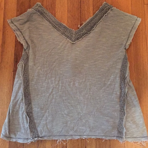 Shirt - Picture 3 of 4