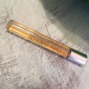 Flowerbomb perfume