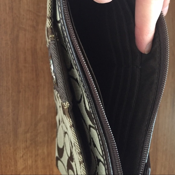 Coach Cross-body Bag - Picture 3 of 3