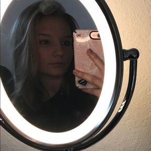 Meet your Posher, Lynn