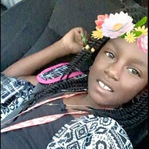 Meet your Posher, Drina