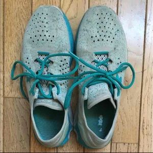 Under armour speedfoam running shoes