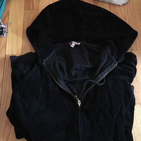 Long sleeved juicy zip up