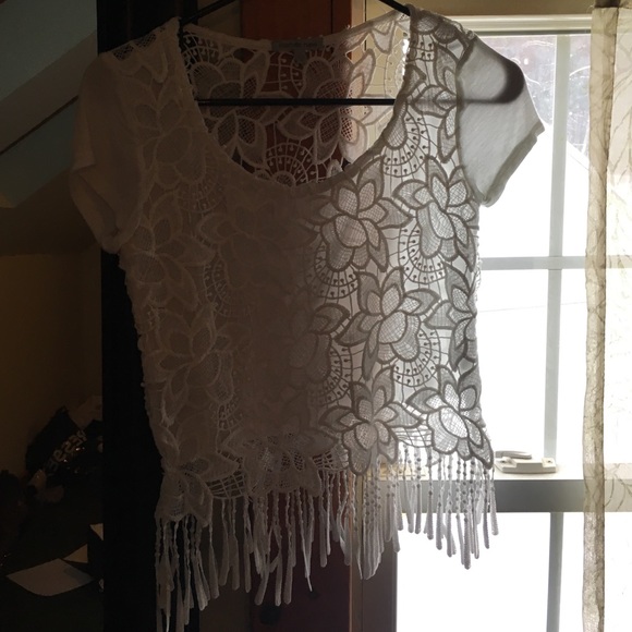 White t shirt with fringe bottom