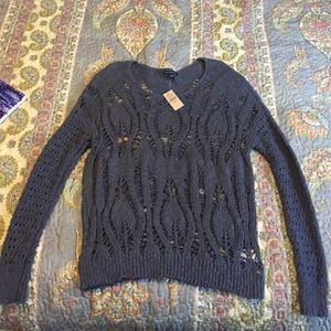 American Eagle knitted sweater