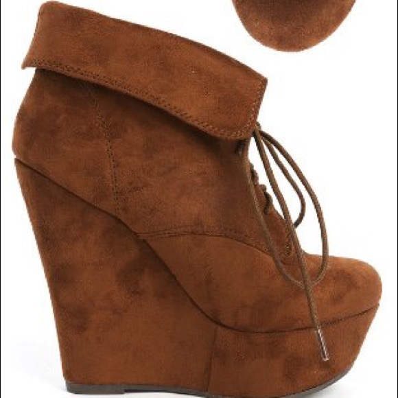 Breckelles Carrie-12 Brown wedge Bootie - Picture 1 of 4