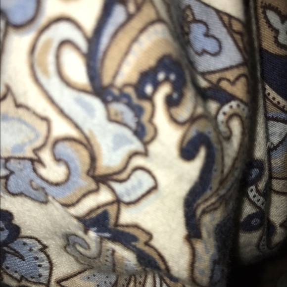 Meet your Posher, Qudsia - Picture 1 of 1