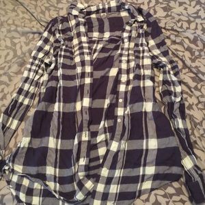 Aerie blue back and white button up shirt