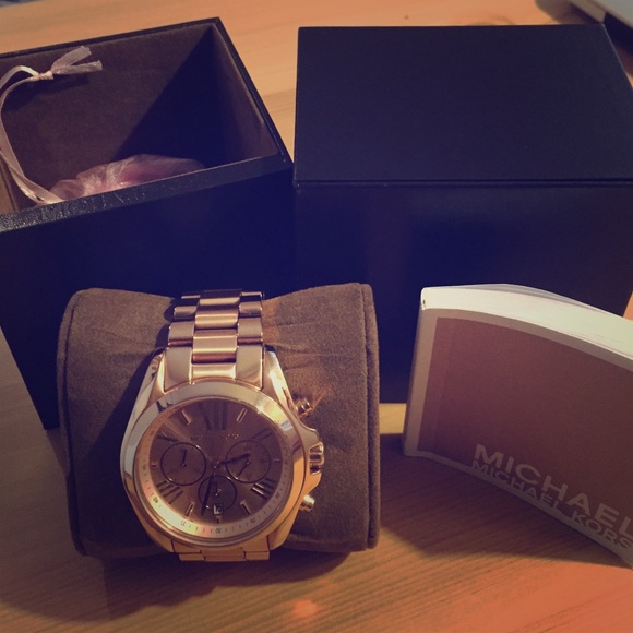 Brand New Michael Kors OverSized Watch - Picture 1 of 4