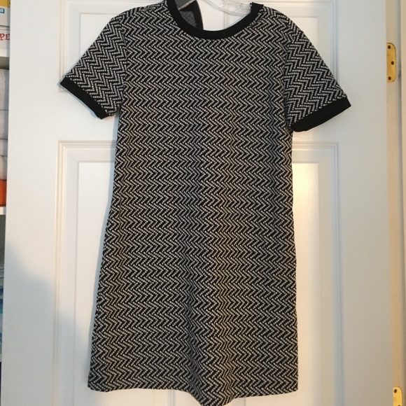 Black and gray Zig zag Skater dress