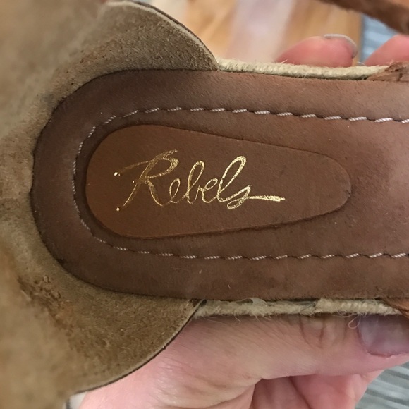 Rebels Leather Sandals - image 3