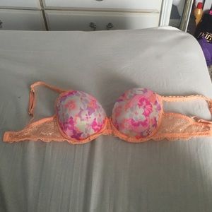 Victoria secret PINK bra in 32D