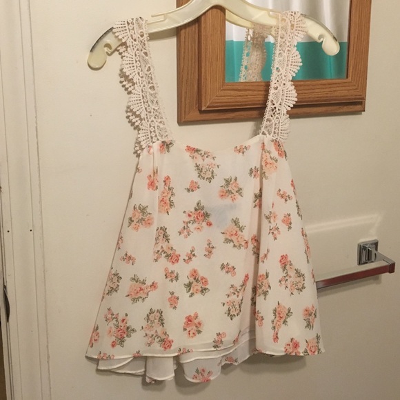 F21 - Floral and Lace Tank