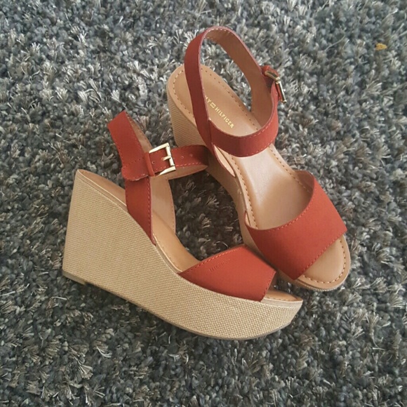 Tommy Hilfiger Wedges - Picture 2 of 3