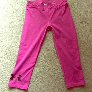 Deep Pink Under Armour knee length leggings
