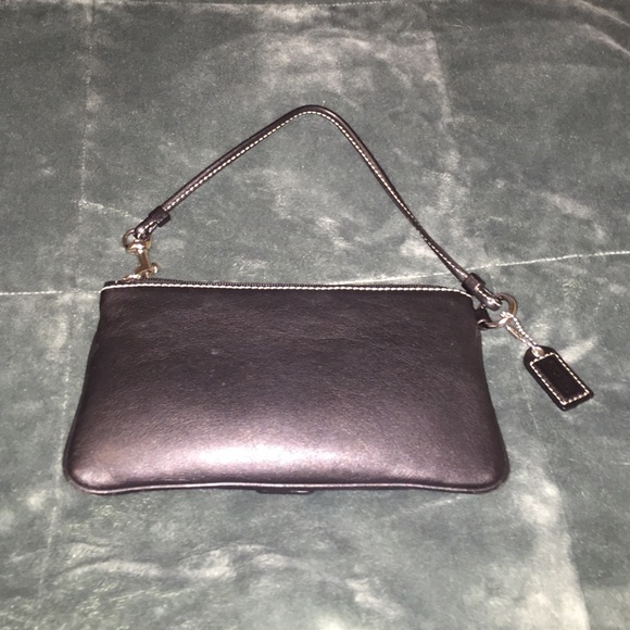 Coach Wristlet - Picture 4 of 4