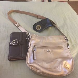 🌺B. MAKOWSKY CHAMPAGNE CROSSBODY