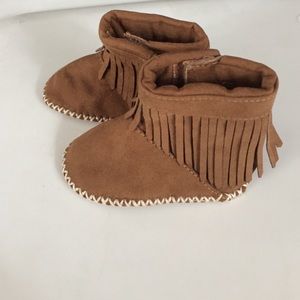 Stuart Weitzman size 2 booties