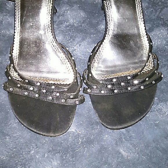 Cute lace up heels - Picture 2 of 4