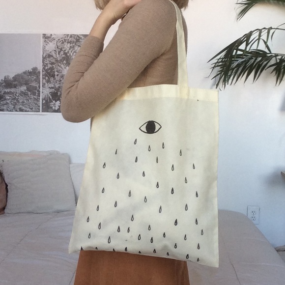 The Crying Tote