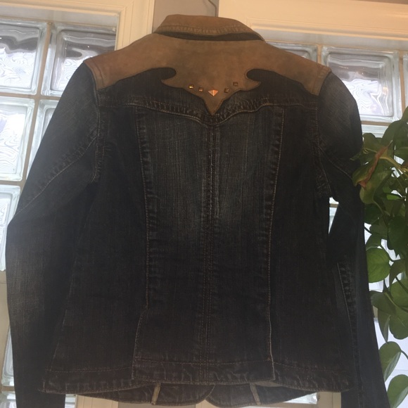 Seven7 - Picture 2 of 3