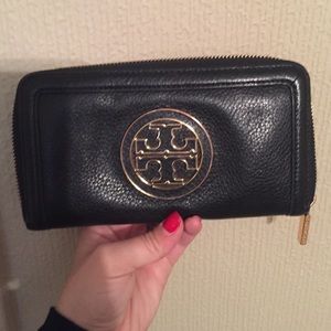 Tory Butch Wallet