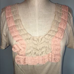 Banana Republic tan t-shirt with pink design