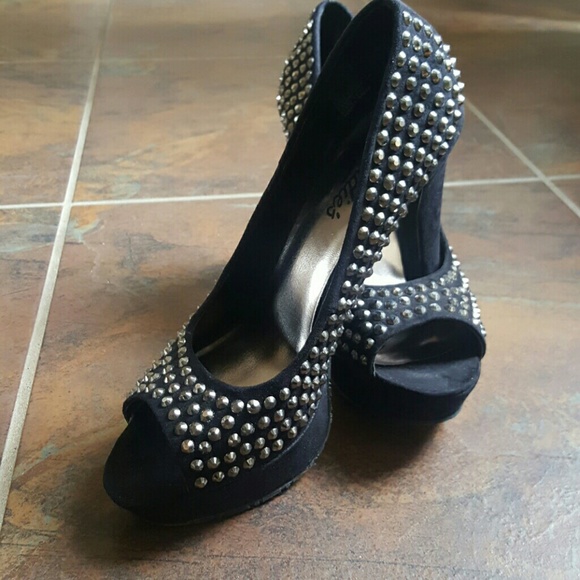 Candie's suede heels
