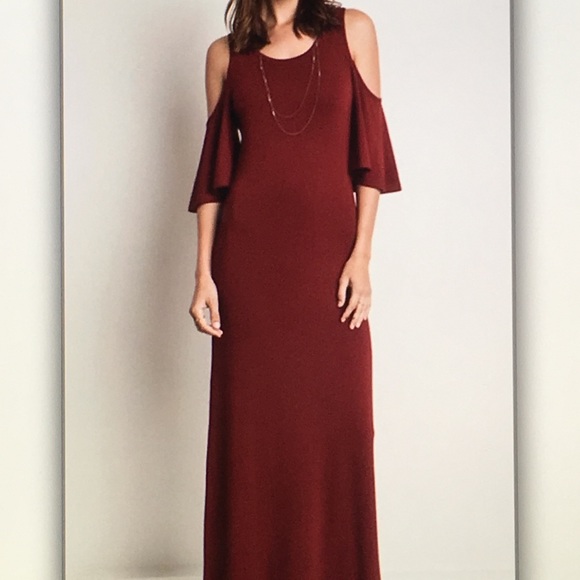 Dresses & Skirts - 5 ⭐️ rating!🍾Wine off🍷shoulder maxi dress Dresses & Skirts - 5 ⭐️ rating!🍾Wine off🍷shoulder maxi dress