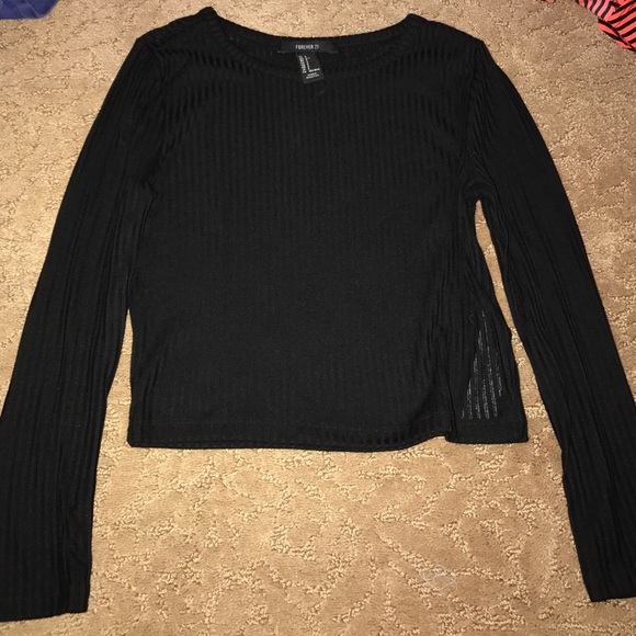Crop top - Picture 1 of 2