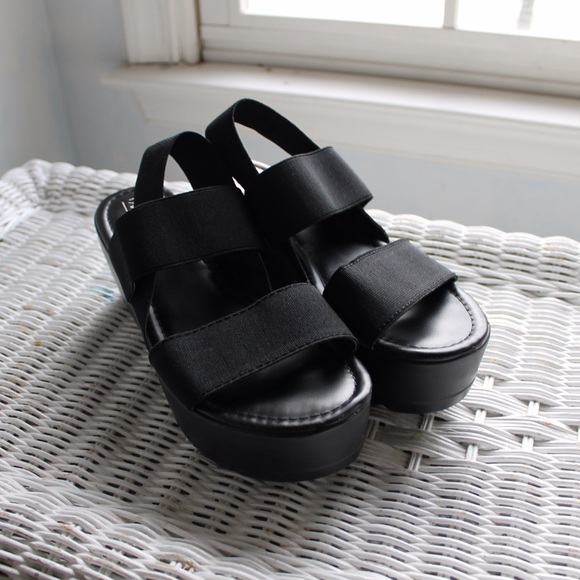 Black Thick Strap Platform Sandals