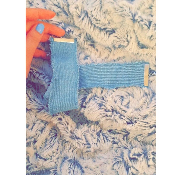 💗DEMI RIPPED CHOKER💗 - Picture 3 of 3