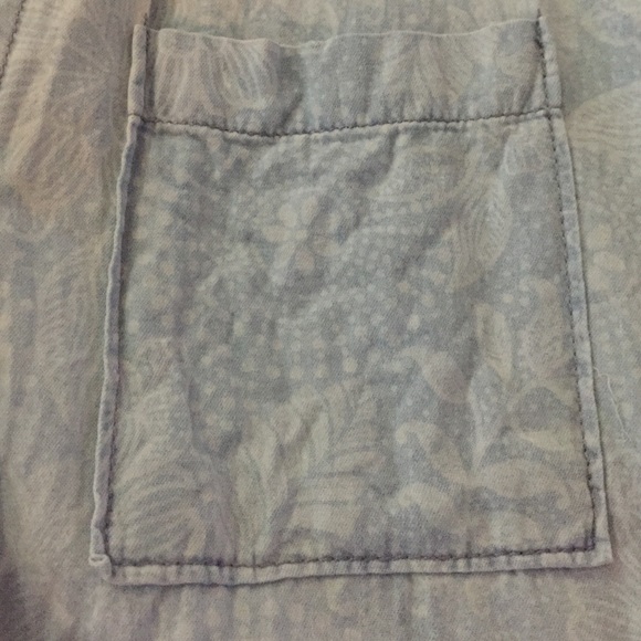 Blouse - Picture 2 of 4