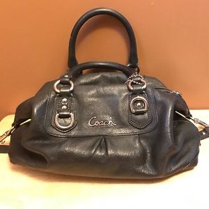 Coach black purse *authentic* pre-owned