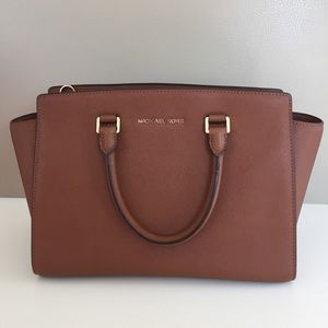 Medium Michael Kors Selma Satchel