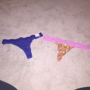 TWO THONGS SIZE LARGE