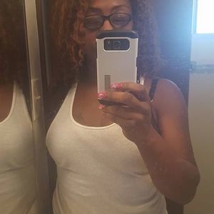 Meet your Posher, Gloria