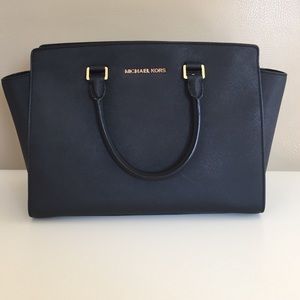 Medium Michael Kors Selma Satchel