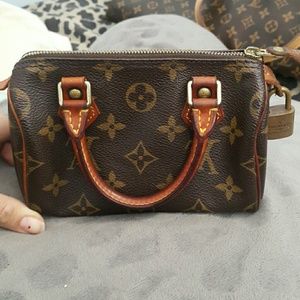 Authentic louis vuitton  monogram mini speedy