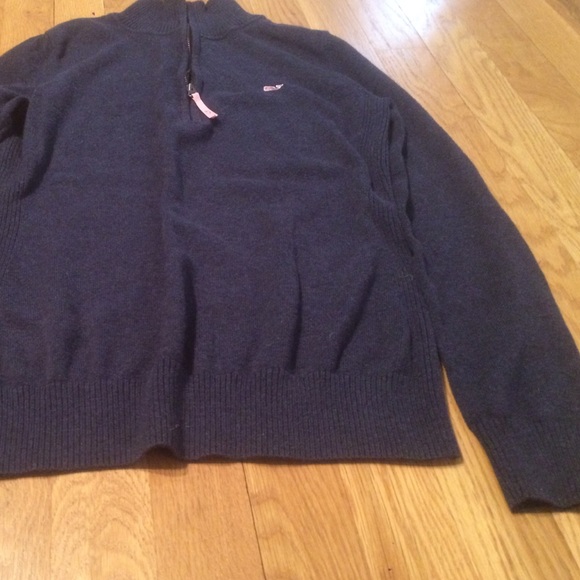 Vineyard vines quarter zip, perfect condition. - Picture 3 of 3