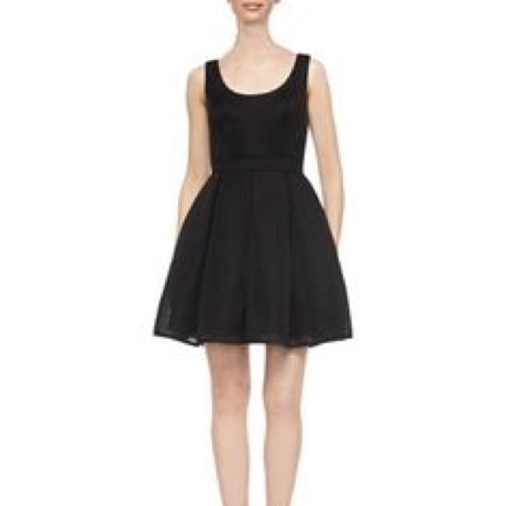 Like New! Aidan Mattox fit and flare Dress sz 2