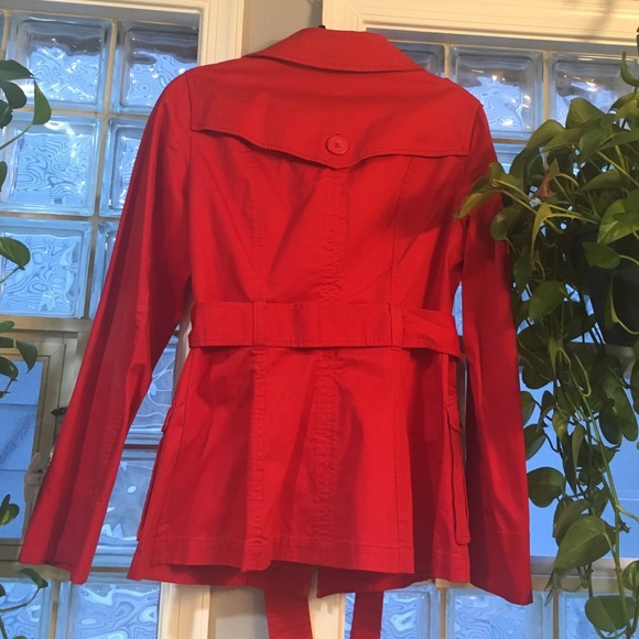 Red 3/4 length coat - Picture 2 of 2