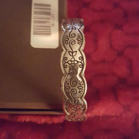 Scalloped bangle bracelet brighton