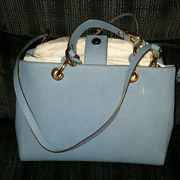 Michael Kors Cynthia Handbag - Picture 6 of 8